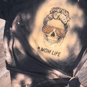 MOM LIFE SKULL Tee